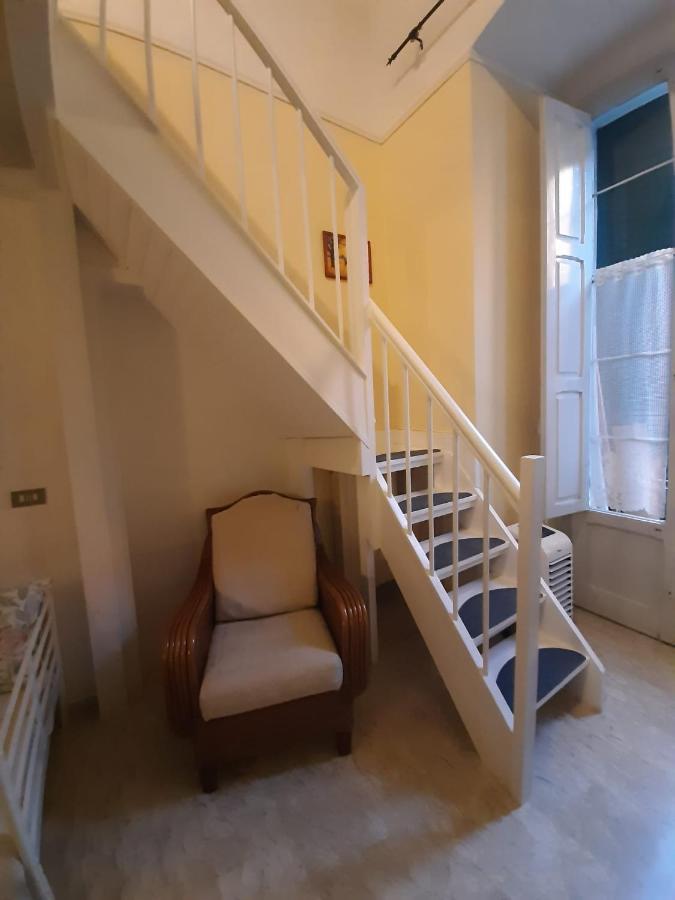 Holiday House Nel Cuore Di Bari Luaran gambar