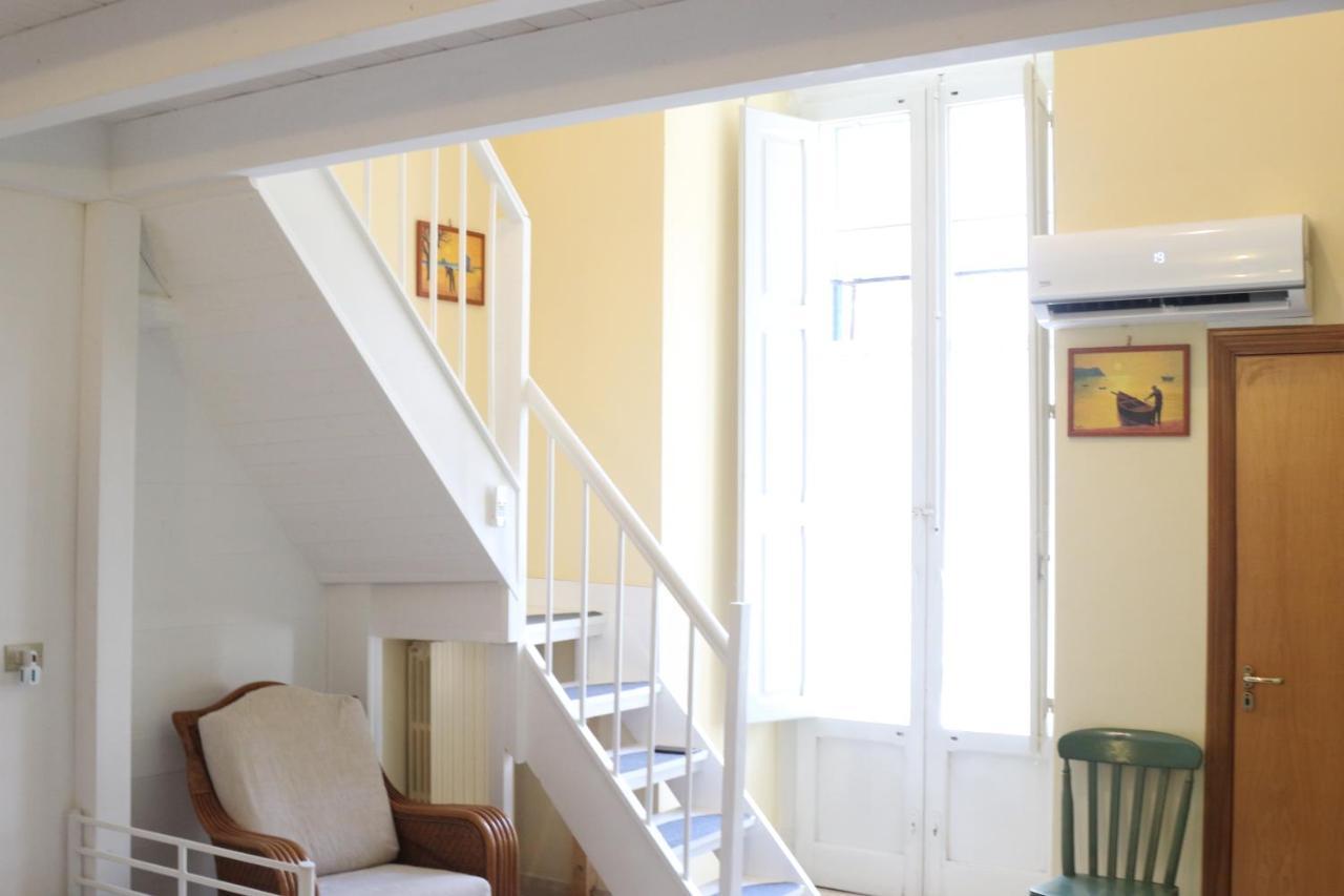 Holiday House Nel Cuore Di Bari Luaran gambar