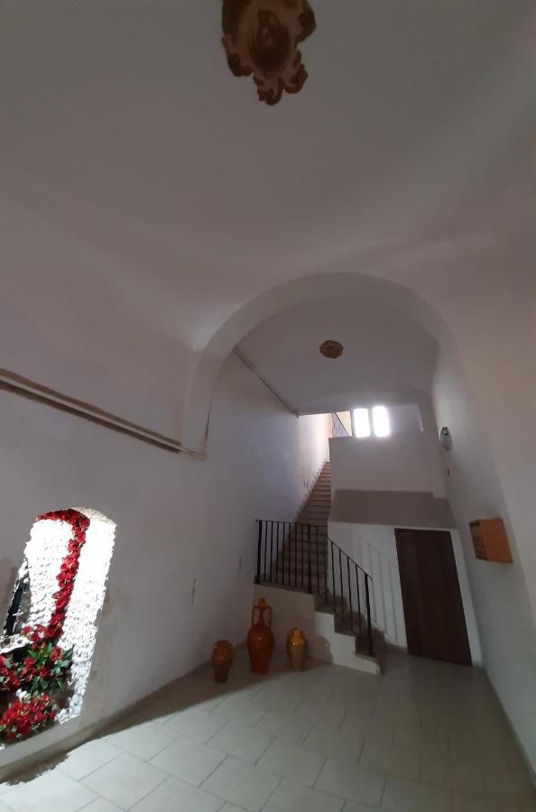 Holiday House Nel Cuore Di Bari Luaran gambar