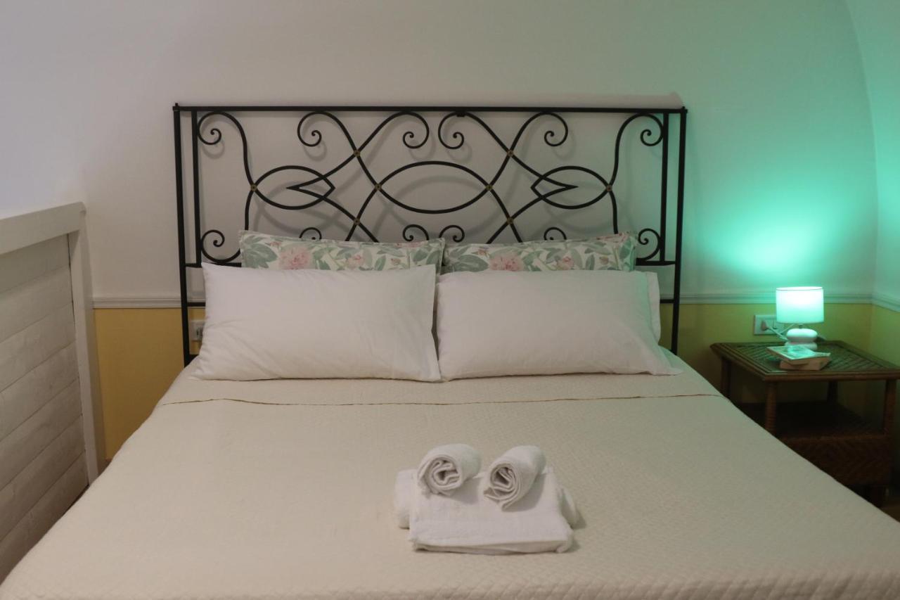 Holiday House Nel Cuore Di Bari Luaran gambar