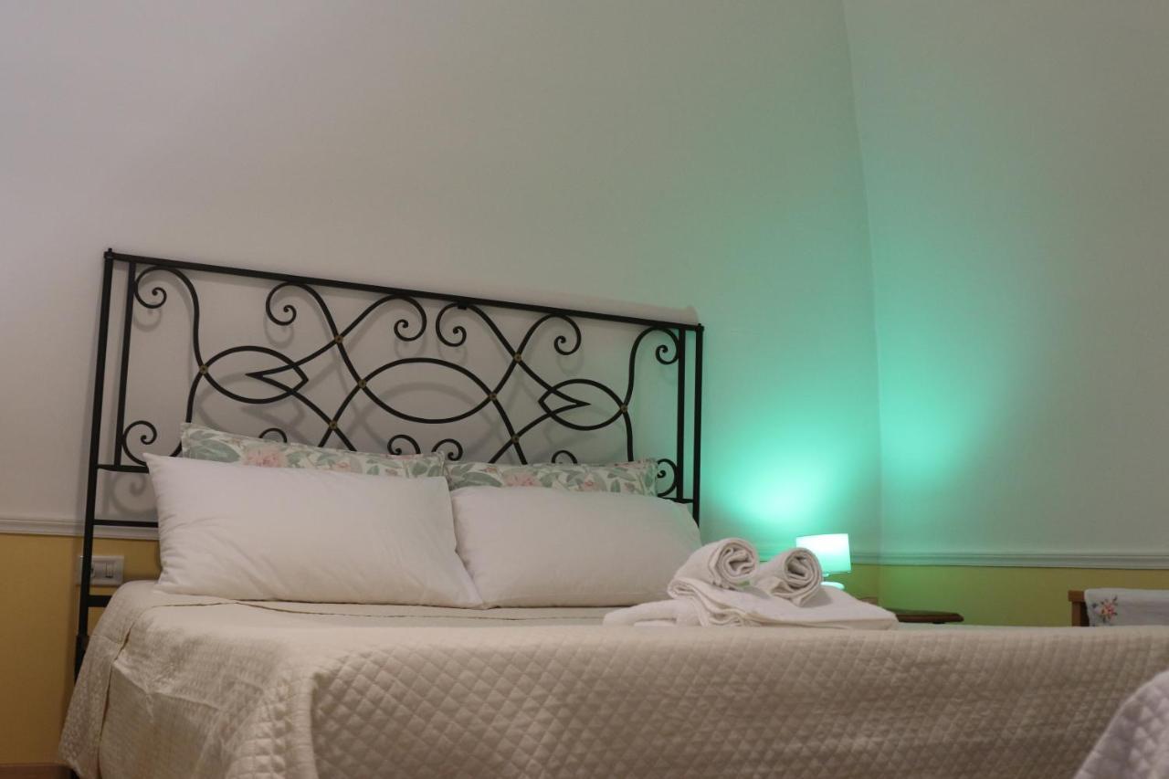 Holiday House Nel Cuore Di Bari Luaran gambar