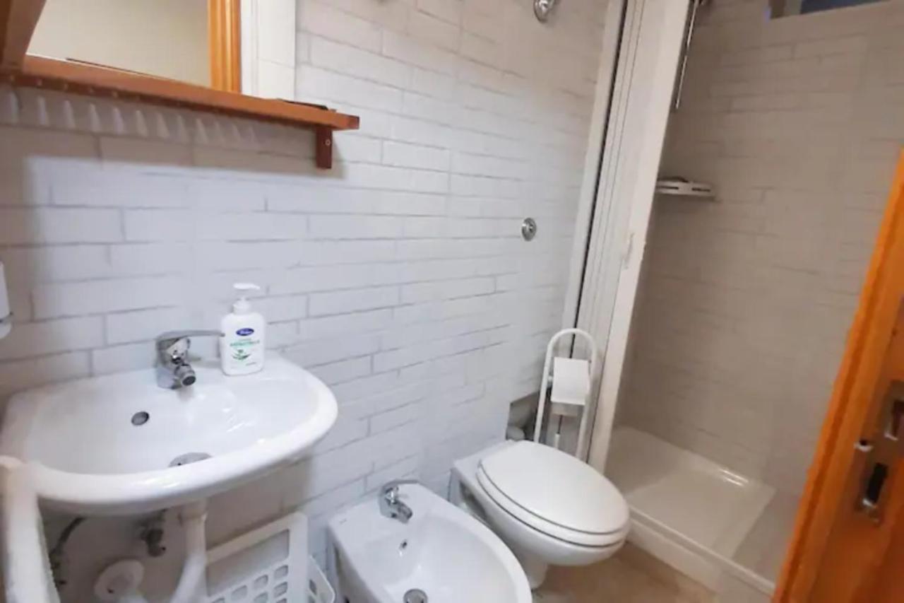 Holiday House Nel Cuore Di Bari Luaran gambar